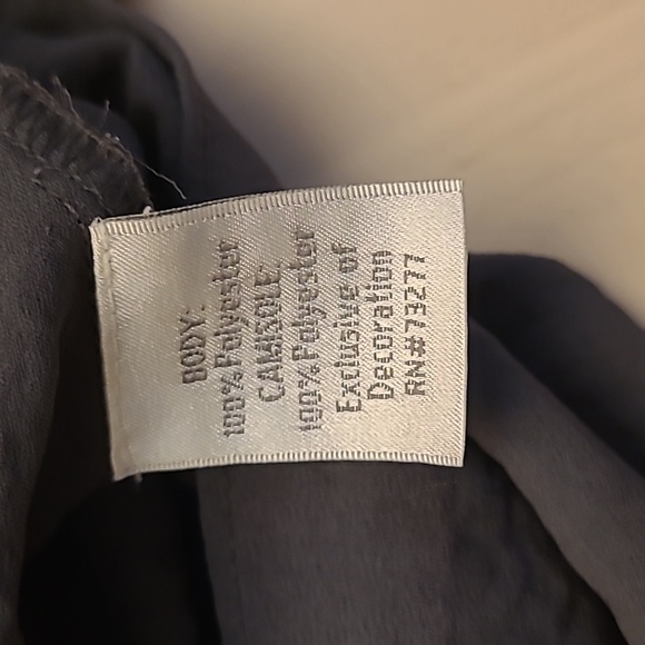 EUC Lauren Conrad Charcoal Grey Peasent Blouse with Builtn Camisole - Picture 8 of 15